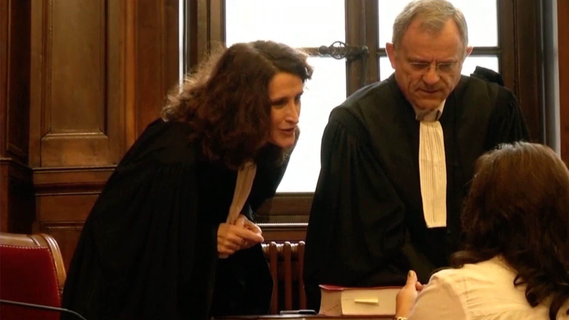 Jak wyglądają francuskie i niemieckie rozwiązania prawne dotyczące sędziów?