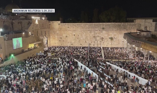 Izraelczycy przygotowują się do żydowskiego Nowego Roku, ale ograniczenia w związku z COVID-19 zostają utrzymane  