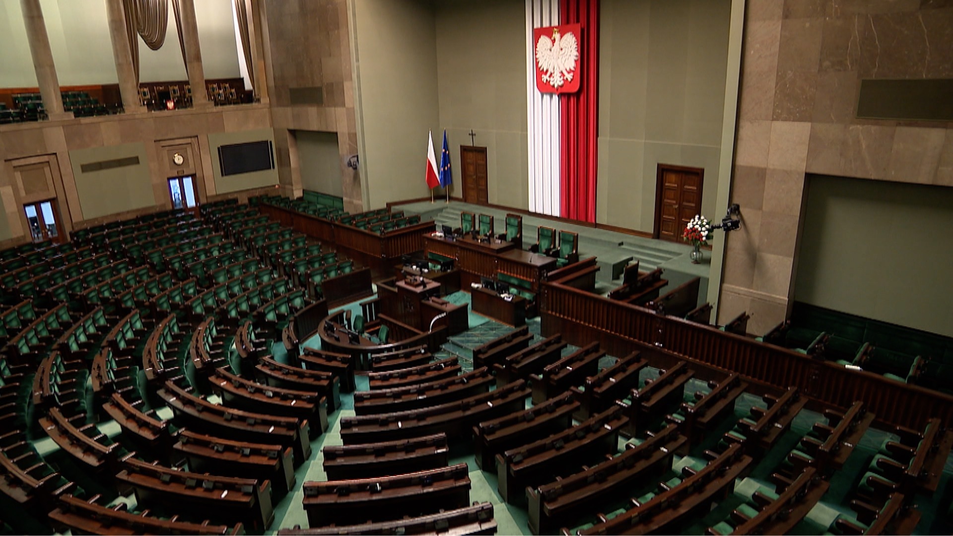 11.08.2022 | W kraju same problemy, a Sejm ma wakacje. Opozycja apeluje, żeby wrócić do pracy