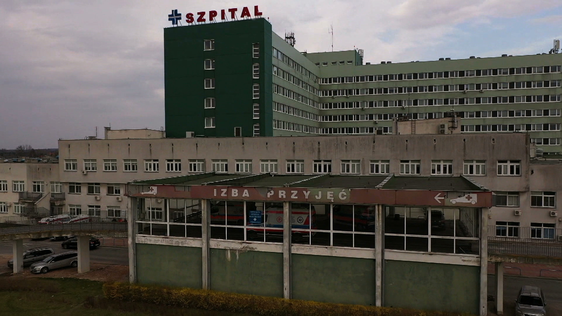 12.04.2020 | Dramatyczna sytuacja w szpitalu w Radomiu. &quot;To drugie Kosowo, któremu przygląda się świat&quot;