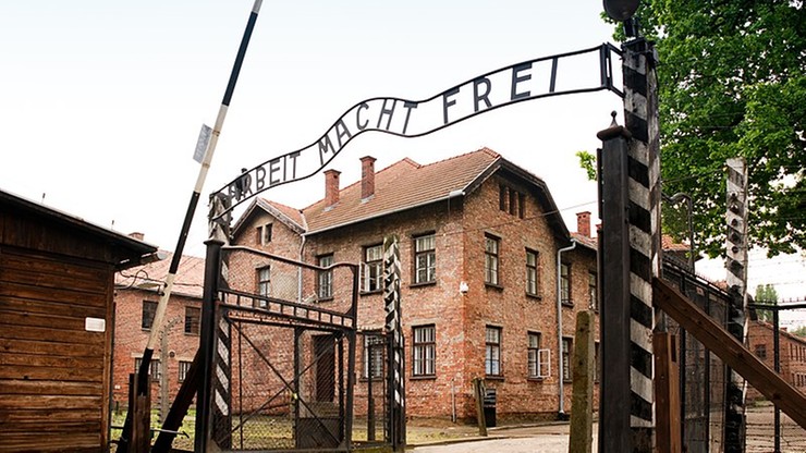 Muzeum Auschwitz ma prośbę do internautów